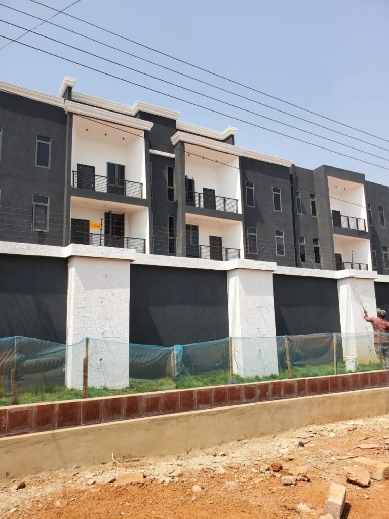 Two Bedrooms Executive Rooms at Ofankor 7 Days